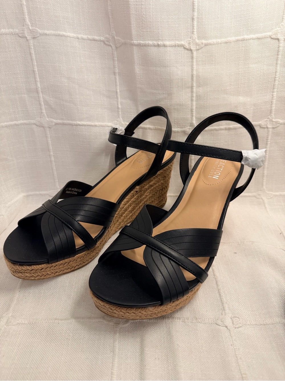 Kenneth Cole Reaction Comi Black Espadrille Wedge Sandals Size 11M NEW